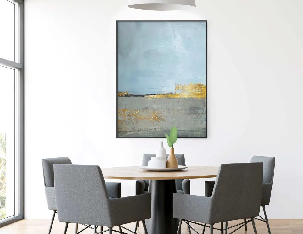 תמונה לסלון Horizon Blue - הדפס נייר ממוסגר בפורמט מלבני בגווני כחול מעושן אפור עם נגיעות זהב