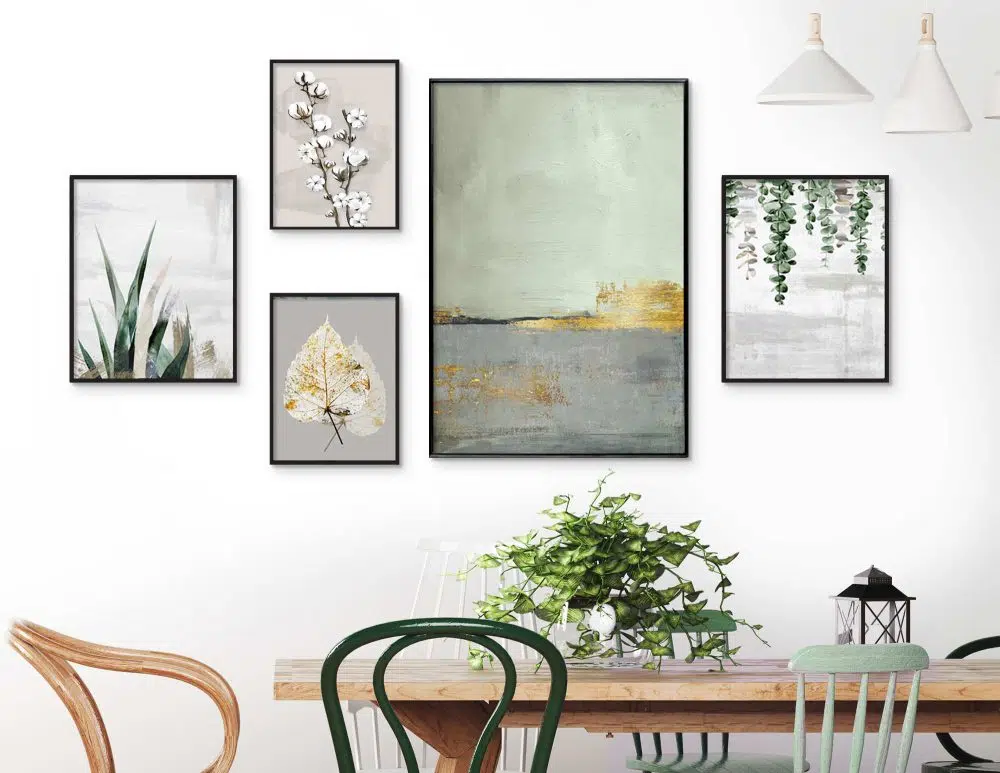 ⁦קולאז׳ תמונות קנבס Green Horizon Gallery A - חמישה הדפסי קנבס ממוסגרים בפורמט מלבני בגווני ירוק בז׳ אפור עם נגיעות זהב⁩ – תמונה ⁦2⁩