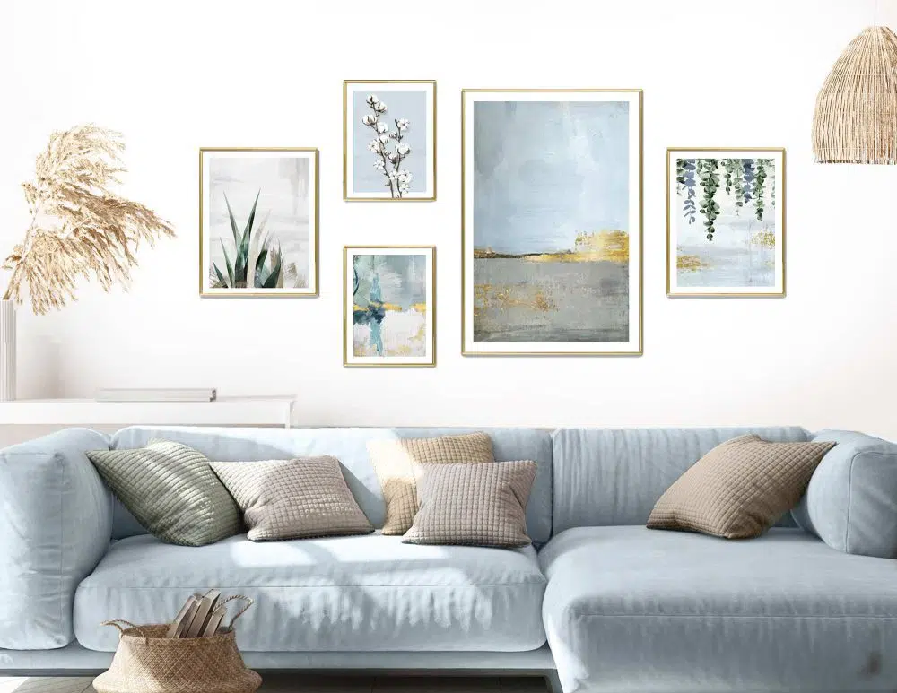 ⁦קולאז׳ תמונות Blue Horizon Gallery A - חמישה הדפסי נייר ללא מסגרת בפורמט מלבני בגווני כחול ירוק אפור עם נגיעות זהב⁩ – תמונה ⁦2⁩