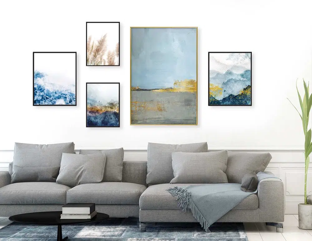 ⁦קולאז׳ תמונות קנבס Blue Horizon Gallery B - חמישה הדפסי קנבס ממוסגרים בפורמט מלבני בגווני כחול אפור עם נגיעות זהב⁩ – תמונה ⁦2⁩