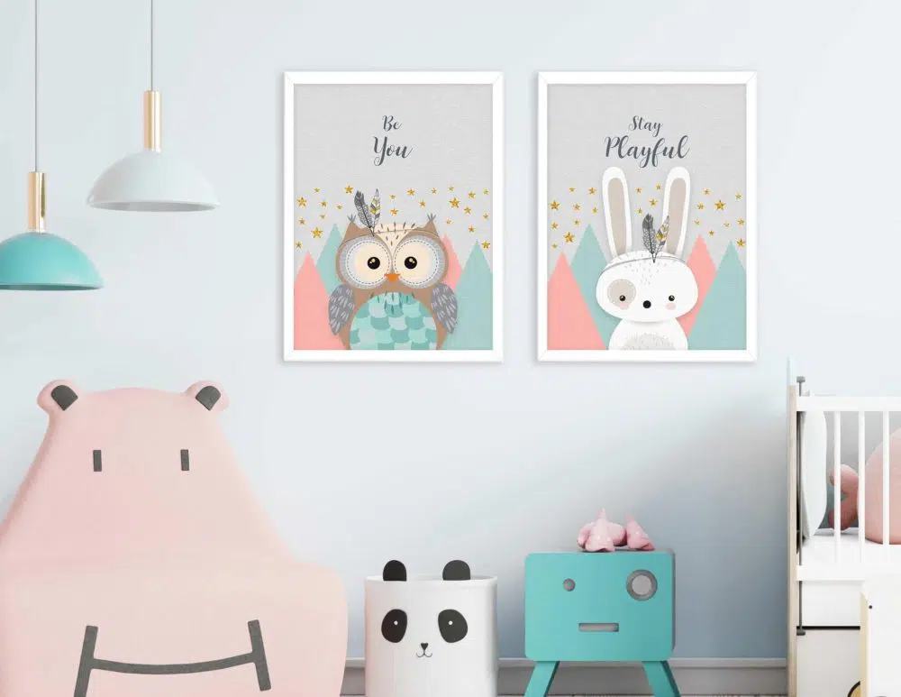תמונות לחדר ילדים Woodland Duo Pink Mint - שני הדפסי נייר עם או ללא מסגרות בגווני ורוד מנטה אפור עם נגיעות זהב