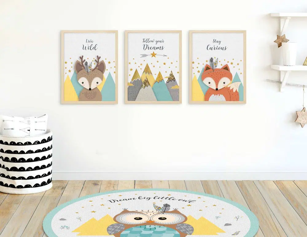 ⁦תמונות לחדר ילדים Woodland Trio Mint Yellow - שלושה הדפסי נייר עם או ללא מסגרות בגווני מנטה צהוב שמנת עם נגיעות זהב⁩ – תמונה ⁦2⁩
