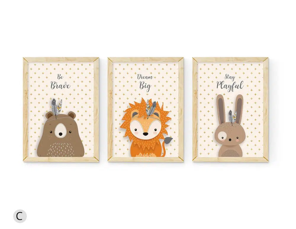 ⁦תמונות לחדר ילדים Delicate Animals Trio Lion - שלושה הדפסי נייר עם או ללא מסגרות בגווני בז׳ שמנת אפור חום כתום⁩ – תמונה ⁦3⁩