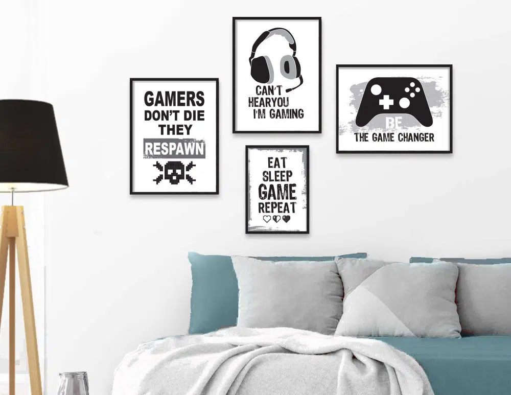 תמונות חדר גיימינג Gaming Four Black - ארבעה הדפסי נייר עם או ללא מסגרות בגווני שחור לבן