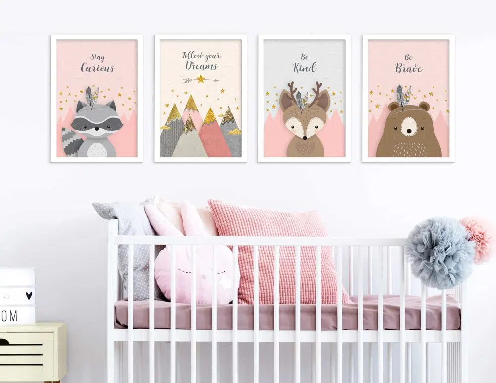 תמונות לחדר ילדים Woodland Four Pink - ארבעה הדפסי נייר עם או ללא מסגרות בגווני ורוד שמנת אפור
