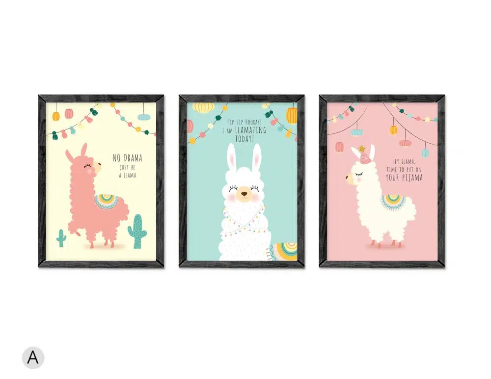 ⁦תמונות לחדר ילדים Festive Llama Trio - שלושה הדפסי נייר עם או ללא מסגרות בגווני ורוד מנטה צהוב בהיר⁩ – תמונה ⁦4⁩