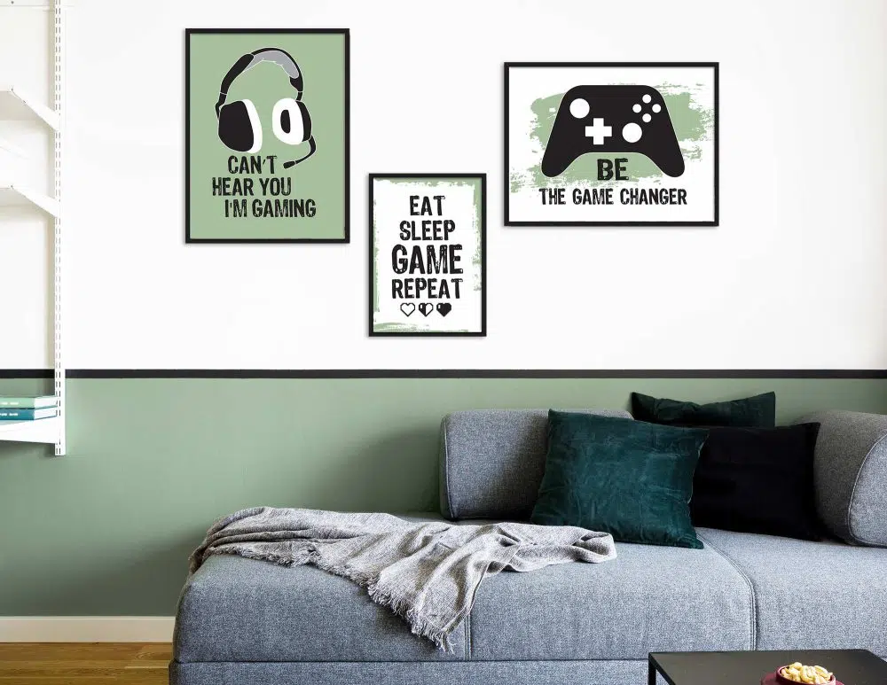 תמונות חדר גיימינג Gaming Trio Green - שלושה הדפסי נייר עם או ללא מסגרות בגווני ירוק שחור