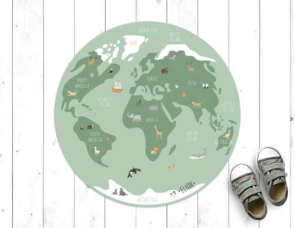 ⁦שטיח עגול לחדר ילדים Animal World Green - שטיח pvc איכותי באיור מקורי מודפס בגווני ירוק⁩ – תמונה ⁦2⁩