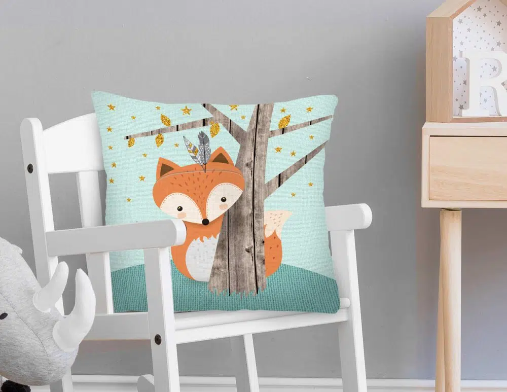 כריות נוי לילדים Playful Fox Mint - כרית לחדר ילדים דו צדדית בהדפס שועל בגווני מנטה כתום עם נגיעות זהב
