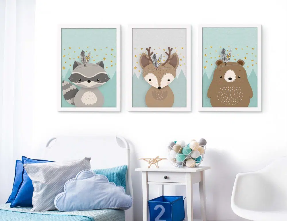 תמונות לחדר ילדים Woodland Trio Mint C - שלושה הדפסי נייר עם או ללא מסגרות בגווני מנטה שמנת אפור חום עם נגיעות זהב