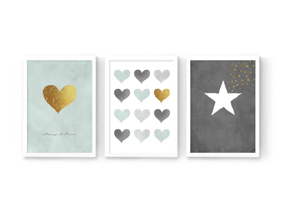 ⁦תמונות לחדר ילדים Hearts Star Trio Mint - שלושה הדפסי נייר עם או ללא מסגרות בגווני מנטה אפור לבן עם נגיעות זהב⁩ – תמונה ⁦3⁩