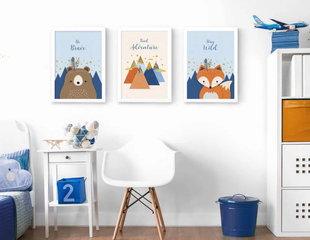תמונות לחדר ילדים Woodland Trio Blue Orange - שלושה הדפסי נייר עם או ללא מסגרות בגווני כחול כתום שמנת עם נגיעות זהב