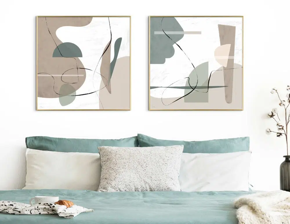 תמונות לחדר שינה Meditate Duo Green Beige - שני הדפסי נייר ללא מסגרת בפורמט ריבועי בגווני ירוק מעושן בז׳ ניוד