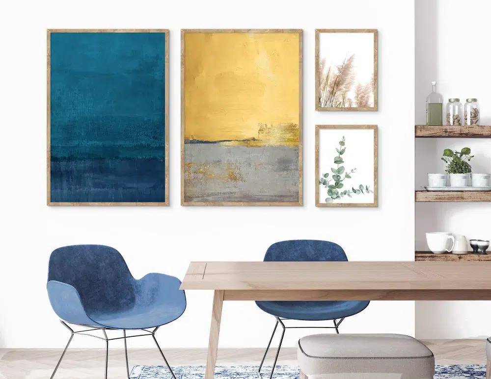 קולאז׳ תמונות קנבס Peaceful Gaze Quatro Blue Yellow - ארבעה הדפסי קנבס ממוסגרים בפורמט מלבני בגווני כחול צהוב אפור בז׳ עם נגיעות ירוק זהב