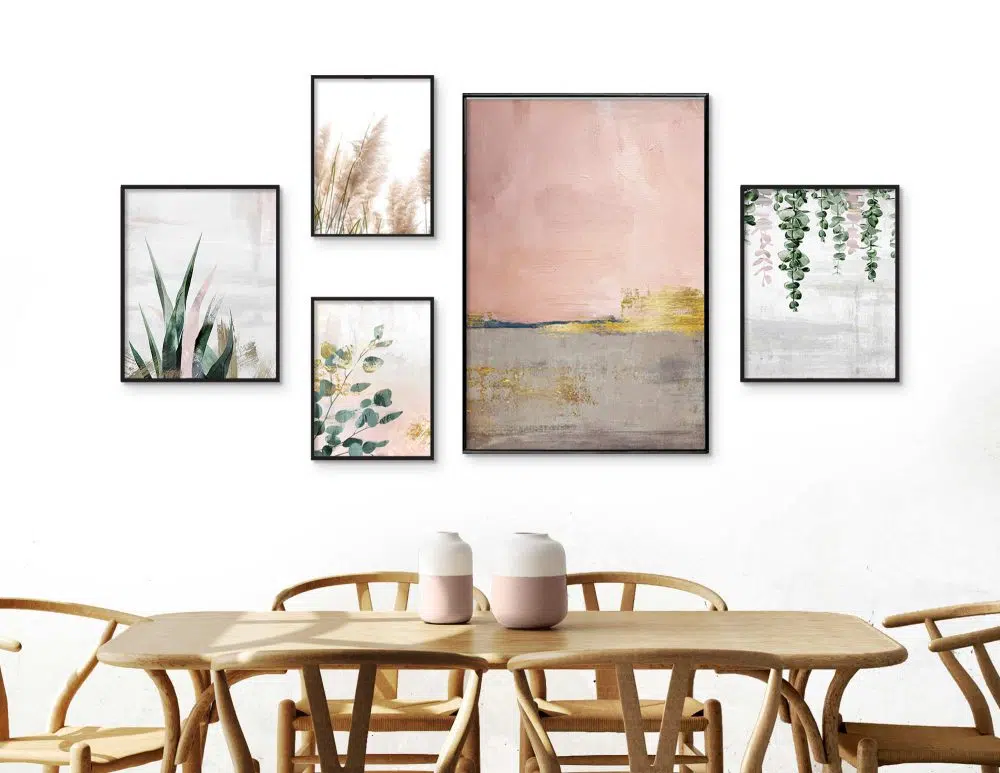 ⁦קולאז׳ תמונות קנבס Pink Horizon Gallery A - חמישה הדפסי קנבס ממוסגרים בפורמט מלבני בגווני ורוד ירוק בז׳ אפור עם נגיעות כחול זהב⁩ – תמונה ⁦2⁩