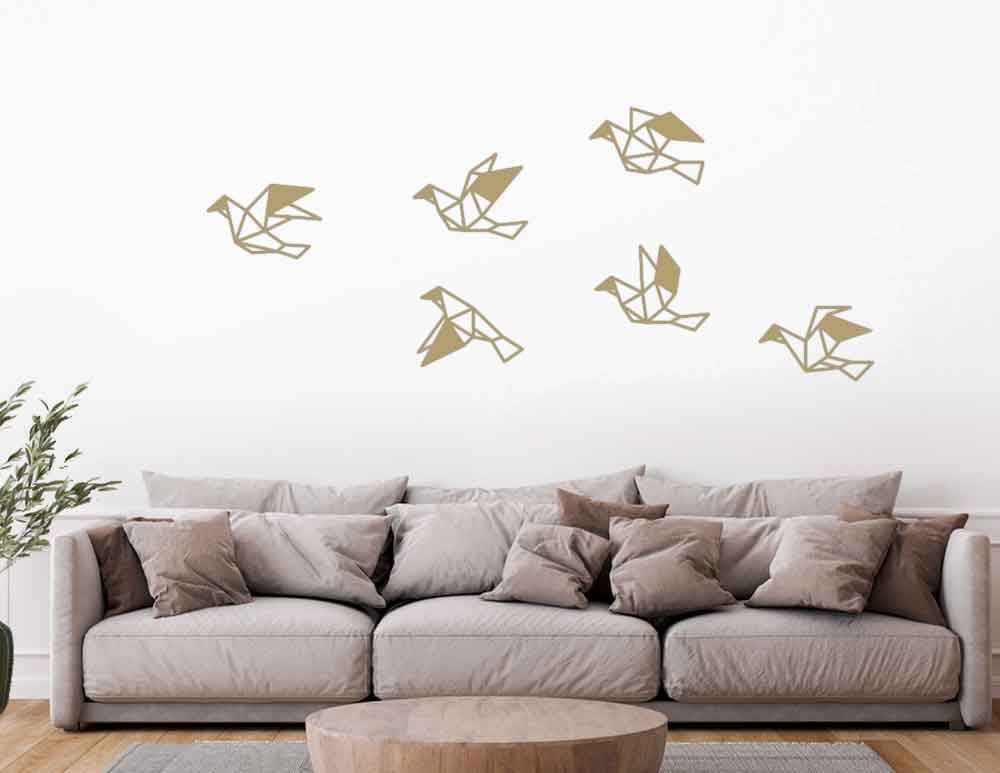 ציפורים ממתכת לקיר Geometric Birds Gold איור מקורי של ציפורים בסגנון גאומטרי במראה מודרני מינימליסטי בגוון זהב. ישדרג כל חלל. יעוץ והדמיה חינם